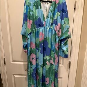 Floral V-Neck Maxi Dress